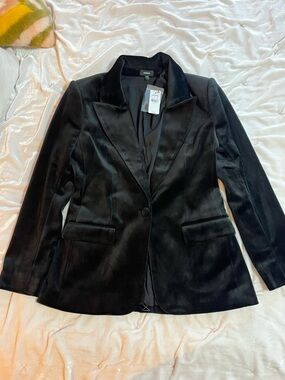 NWT Express Black Velvet Single-Button Blazer